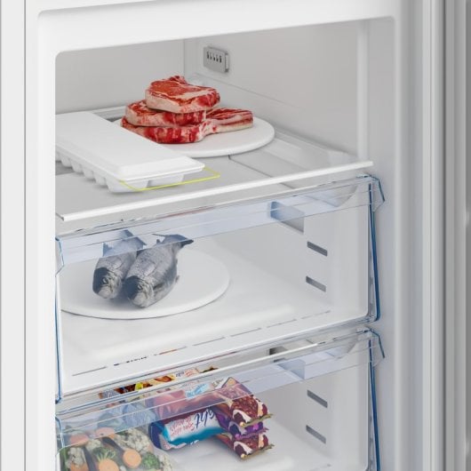 Congélateur vertical Beko B3RFNE274W Classe E 1,515 m Blanc