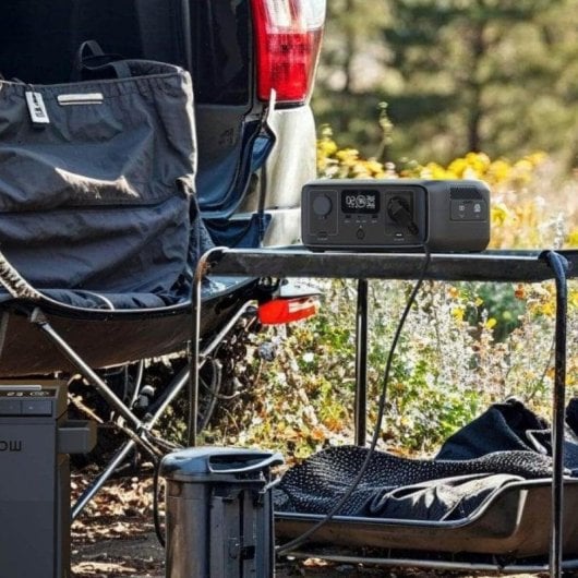 Station d’énergie EcoFlow River 3 245Wh 1 port AC 2 ports USB-A 1 port USB-C Batterie LiFePO4 Écran LCD Charge rapide IP54 UPS