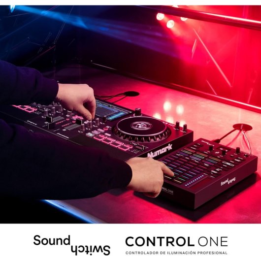 Denon SoundSwitch Control One Interfaz DMX para Iluminación DJ
