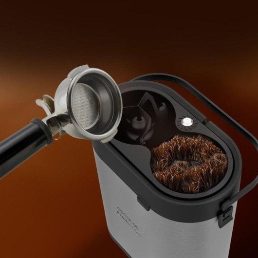 Cecotec Bean&Clean Limpiador Eléctrico de Portafiltro de Café + 2 Raspadores + 1 Cabezal de Limpieza