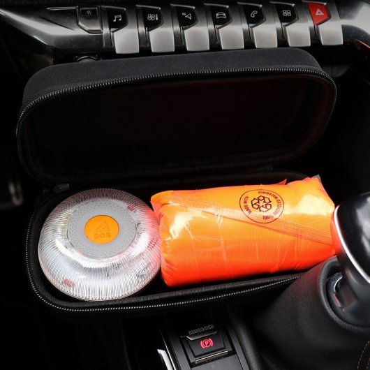 FlashLED Kit Emergencia en Carretera: Baliza Geolocalizada DGT SOS V16 + Chaleco Homologado + Funda