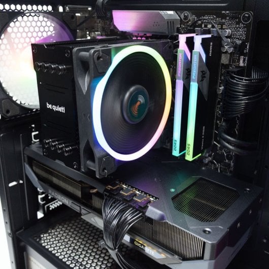 PcCom Imperial AMD Ryzen 5 7600X / 32GB / 2TB SSD / RX 9070 XT + Windows 11 Home