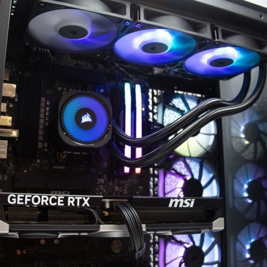 PcCom iCUE AMD Ryzen 7 7800X3D / 32GB / 2TB SSD / RTX 5070 Ti