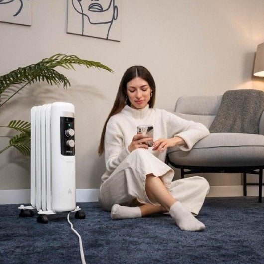 Radiador Elétrico Cecotec ReadyWarm 550 Space 1000W pequeno controlo manual compacto com rodas