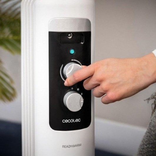 Cecotec ReadyWarm 550 Space Radiador De Aceite White1000 W Bajo Consumo Blanco Reacondicionado
