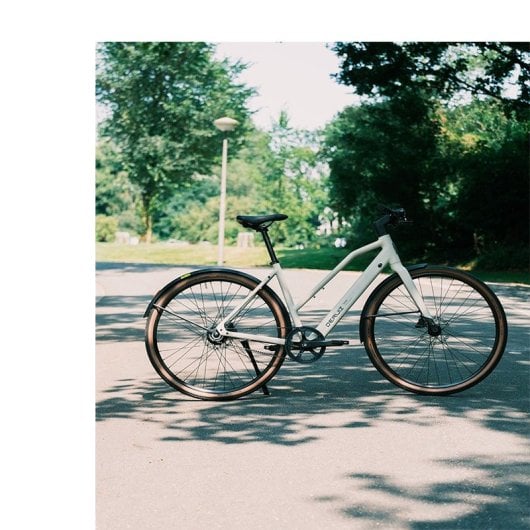 Vélo électrique urbain Deruiz Turmali S 2025 28 pouces 360 Wh Moteur roue arrière 250 W 35 Nm Blanc