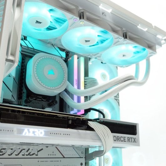 PcCom Ultimate Ryzen 7 9800X3D / 32GB / 2TB M.2 / RTX 5080 + Windows 11 Pro - Blanco