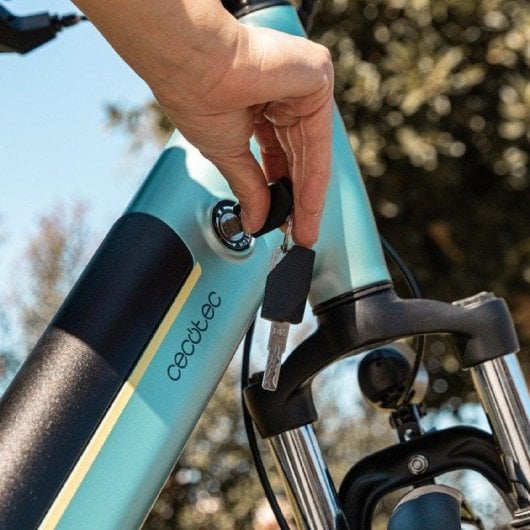 Bicicleta Elétrica Cecotec Urban 28" 90Km Autonomia Suspensão Shimano 7V Azul