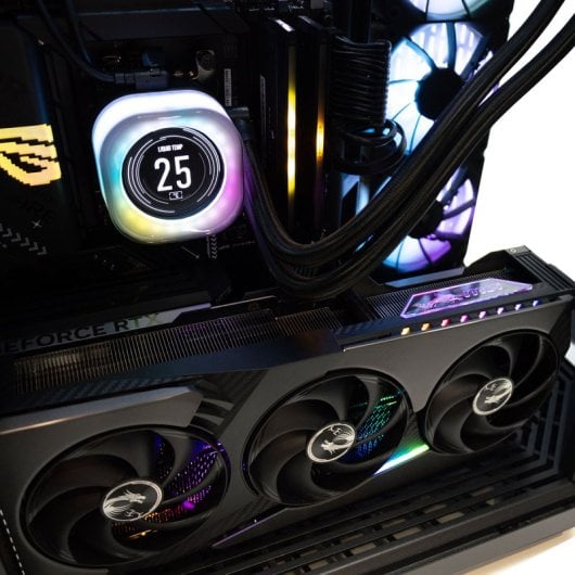 PcCom Ultimate Ryzen 9 9950X3D / 128 Go / 4 To M.2 / RTX 5090 + Windows 11 Pro