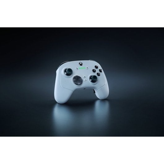 Manette de jeu eSport sans fil Razer Wolverine V3 Pro pour PC/Xbox, blanche