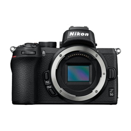 Nikon Z 50 Câmara Mirrorless 20.9MP Preta + Objetiva NIKKOR Z DX 16-50mm f/3.5-6.3 VR