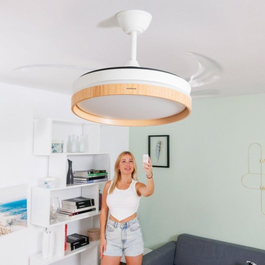 InnovaGoods Woteez Ventilador de Techo con Luz LED y 4 Aspas Retráctiles 72W Blanco