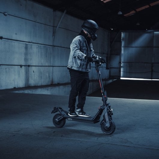 Segway GT3 E Patinete Eléctrico 2000W 80Km con Suspensiones Hidráulicas y Pantalla TFT Negro