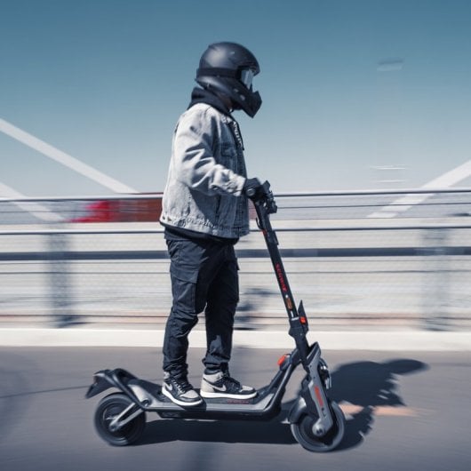 Segway GT3 E Patinete Eléctrico 2000W 80Km con Suspensiones Hidráulicas y Pantalla TFT Negro