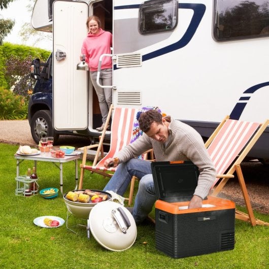 Outsunny Nevera Portátil Eléctrica 40L 12v/24v 58,7x36,5x43,8 Cm Negro