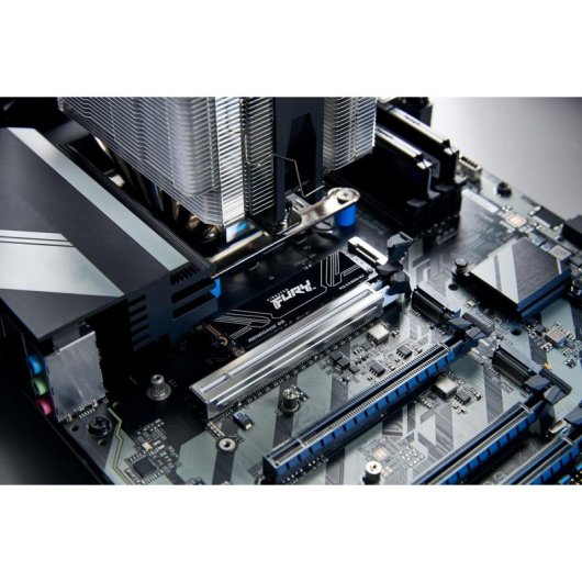 Disque SSD Kingston FURY Renegade G5 2 To 14 700 Mo/s NVMe PCIe 5.0 M.2 Gen5 3D TLC