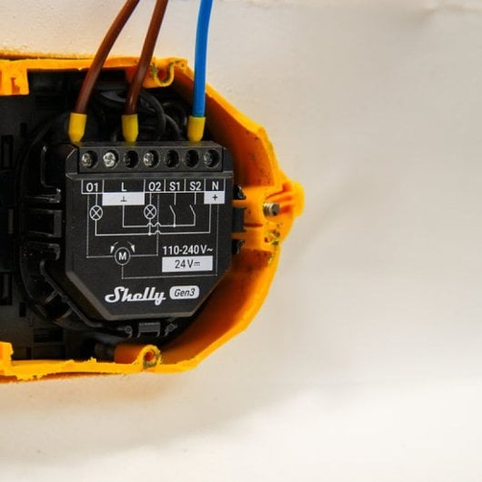 Interrupteur intelligent Wi-Fi Shelly 2P, noir, sans fil, 10 A, 110-240 V