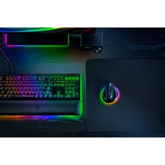 Razer Pro Click V2 Vertical Ratón Óptico Gaming Inalámbrico Bluetooth 30000 DPI Negro