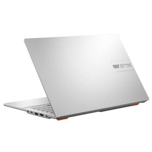 Portátil ASUS Vivobook Go 15 E1504FA-BQ2447 15.6" AMD Ryzen 5 16GB 512GB SSD OLED Prata