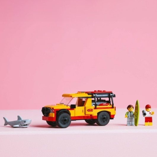 Lego City Furgoneta de Rescate del Socorrista, Furgoneta y Tiburón de Juguete para Niños de 6+ Años
