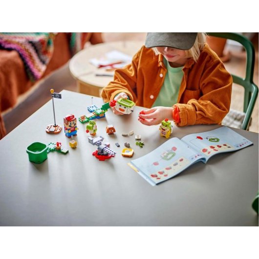 Lego Super Mario Aventuras Interactivas con Lego Mario 6+ Años
