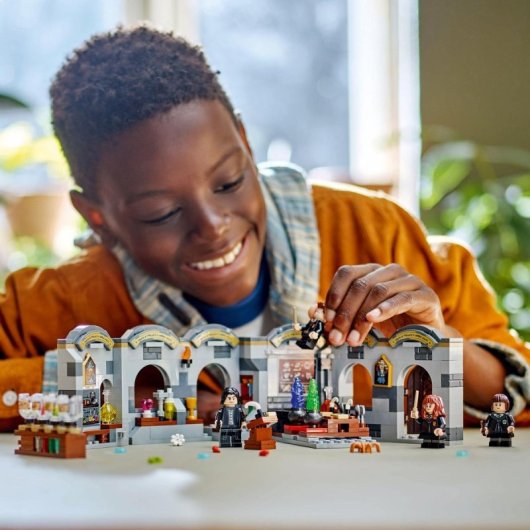 Lego Harry Potter Castillo de Hogwarts: Clase de Pociones 8+ Años