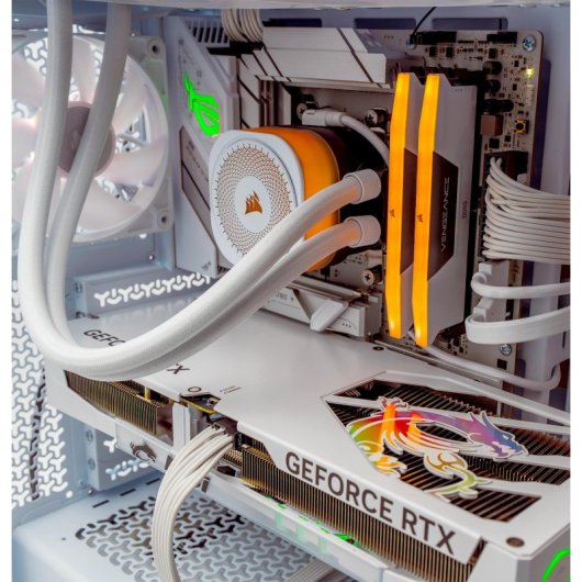 Epical-Q Bucaneer-w Silver V AMD Ryzen 7 9700X/32GB/2TB SSD/RTX 5080