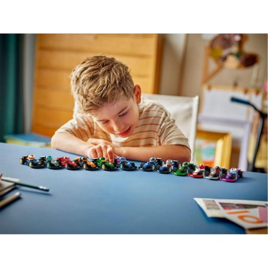 Brinquedo colecionável Lego F1 Cars, 1 de 12 miniaturas de automóveis para maiores de 6 anos