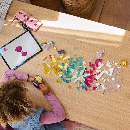 Lego Classic Caja de Magia Transparente, Ladrillos de Colores Creativos, 5+ Años