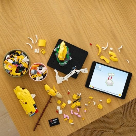 Lego Fortnite Banano Pelado, Figura Articulada y Maqueta para Adultos, Gamers