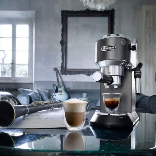 Delonghi Dedica Style EC685BK Máquina de Café Expresso Manual Com Função Flow Stop + Moinho De Oferta