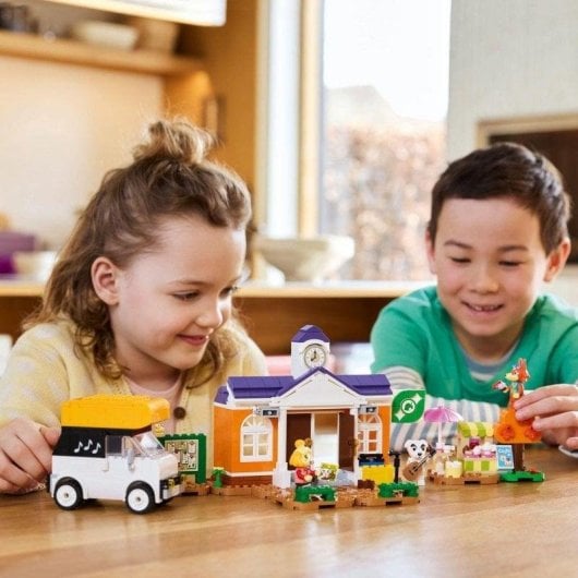 LEGO Animal Crossing Concerto de Totakeke na Praça 77052 550 peças