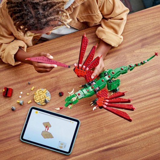 Lego Creator 3en1 Dragón Medieval Transformable en Ave Fénix o Serpiente Marina, 9+ Años
