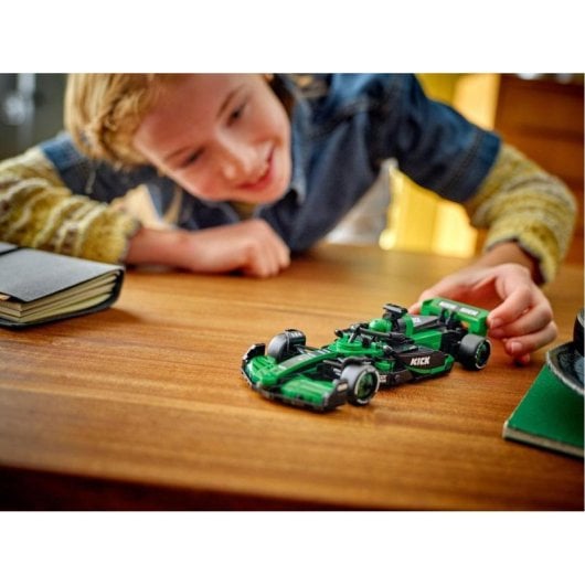 Lego Speed Champions Coche de Carreras KICK Sauber F1 Team C44, Maqueta de Coche 10+ Años