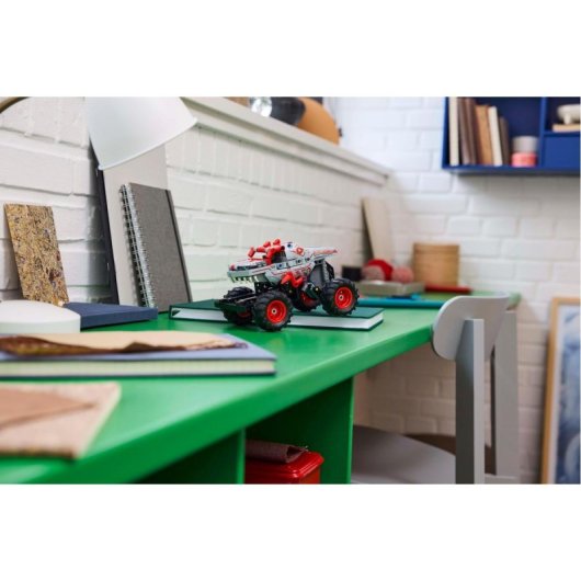 Lego Technic Monster Jam ThunderROARus con Motor de Carga Manual para Niños de 7+ Años