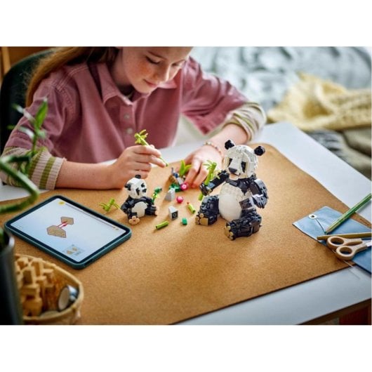 Lego Creator Fauna Salvaje: Familia de Pandas, Orcas o Pingüinos Transformables para Niños 8+ Años