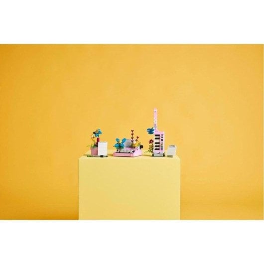 LEGO Creator Machine à écrire avec Fleurs 31169 363 pièces