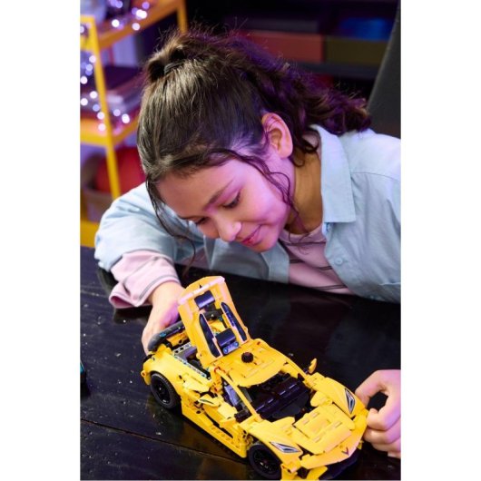 Lego Technic Chevrolet Corvette Stingray Vehículo Deportivo para Niños de 9+ Años
