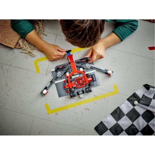 Lego City Parada en Boxes de F1 y Equipo de Mecánicos con Coche Ferrari para Niños de 6+ Años