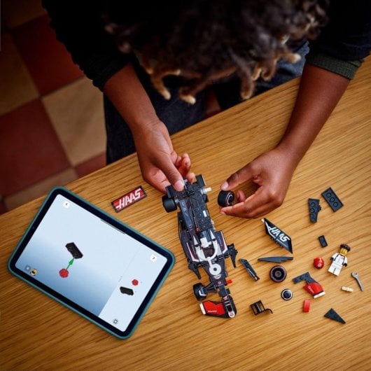 Lego Speed Champions: Haas Vf-24 F1, Vehículo Y Piloto Coleccionable, Set 77250