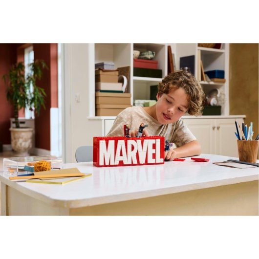 Lego Marvel Logotipo: Maqueta Decorativa Con Figuras Capitán América, Hulk Y Thor 76313
