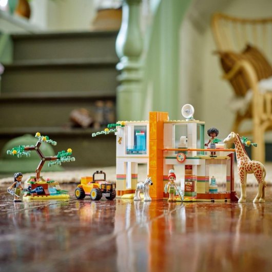 Kit di costruzione del centro di soccorso per animali selvatici di Mia di Lego® Friends con 3 animali selvatici