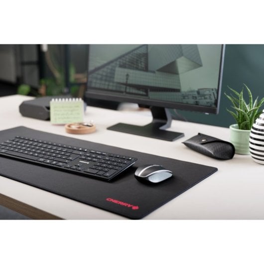 Cherry Kw 9100 Slim Ch Schwarze Tastatur – Elegantes und ansprechendes Design – Einstellbare Hintergrundbeleuchtung – USB- und Windows-Kompatibilität!