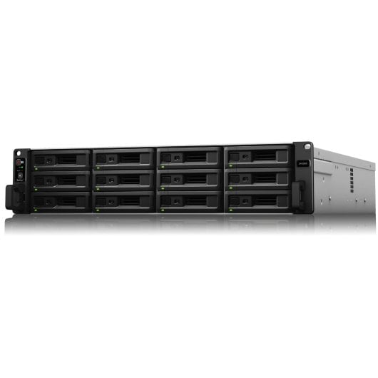 Synology SA3200D NAS 12 Baías 2U Xeon D 8GB DDR4 até 192TB Redundância Hardware Modular