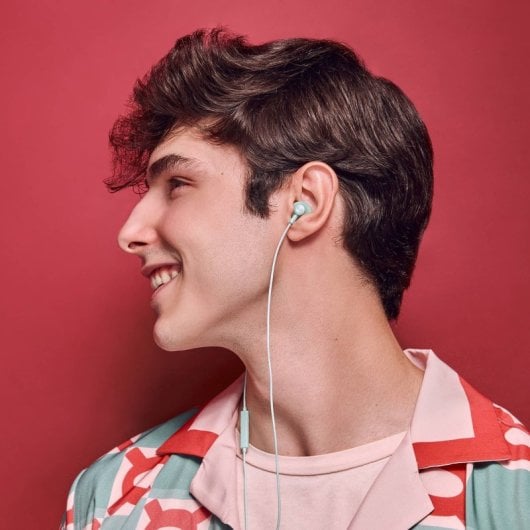 Auriculares Energy Sistem con cable Jack 3,5mm, micrófono integrado y aislamiento acústico