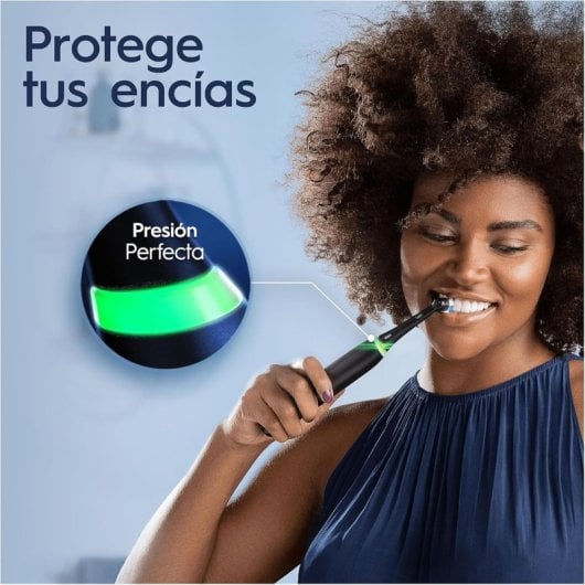 Oral-B Schwarze elektrische Zahnbürste, 4 Oszillationsmodi, Drucksensor, 11 Bürstenköpfe, Etui, App