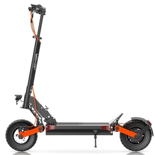 Patinete eléctrico Joyor 45km/h 85km de autonomía 600W plegable neumáticos 10? frenos disco