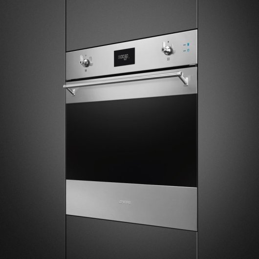 Forno combinado a vapor clássico em aço inoxidável acetinado Smeg SO6301S2X 68L com ecrã LCD e limpeza a vapor