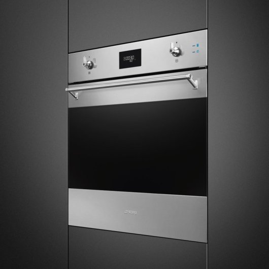 Forno elétrico Smeg CompactSteam Pyro Steam 68L em aço inoxidável com autolimpeza e vapor