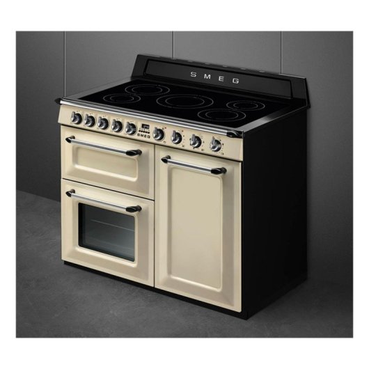 Cocina Smeg TR103IP2 inducción 5 zonas 3 hornos termoventilados Vapor Clean crema